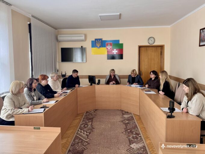Засідання комісії з питань захисту прав дитини у Нововолинську: важливі рішення Комісія-із-захисту-прав-дитини-опрацювали-близько-30-питань-порядку-денного