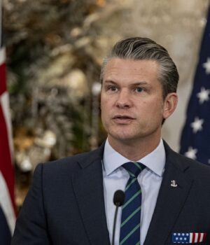 Гегсет спробував виправдатись, чому США “відвертаються” від України