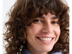 Чому українки обирають шарф жіночий від бренду C&A?