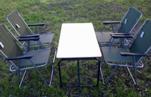 Розкладні столи зі стільцями: практичний вибір для відпочинку на природі