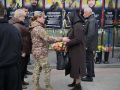 У Камені-Каширському нагородили ветеранів та вручили орден полеглого Героя його батькам У-Камені-Каширському-нагородили-ветеранів-та-вручили-орден-полеглого-Героя-його-батькам