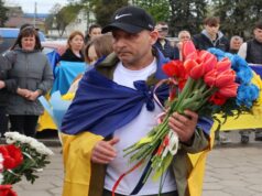 На Волині зустріли звільненого з полону воїна Андрія Жолоба. ФОТО На-Волині-зустріли-звільненого-з-полону-воїна-Андрія-Жолоба.-ФОТО