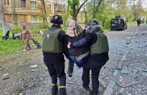 Обстріли Марганця та Нікополя: чотири поранених і значні руйнування Обстріли-Марганця-та-Нікополя-на-Дніпропетровщині:-четверо-поранених-та-руйнування