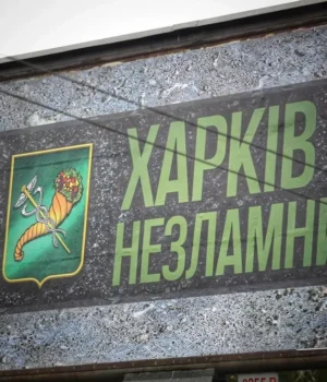 Нічний-удар-шахеда-по-багатоповерхівці-Харкова-–-є-поранений