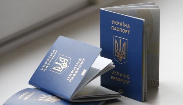 Ви маєте це знати, якщо зібралися жити за кордоном: у ДМС звернулися до українців з попередженням Ви маєте-це знати,-якщо-зібралися-жити-за кордоном:-у ДМС-звернулися-до українців-з попередженням