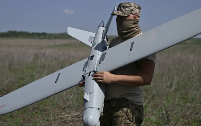 Сили оборони України завдали удари по російським військовим об’єктам у ніч на 2 травня Сили оборони уразили ОТРК “Іскандер”, склади боєприпасів і пункти управління дронами РФ
