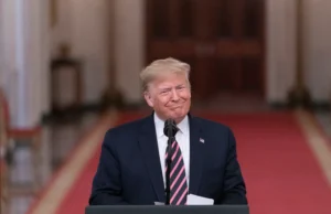 Трамп критикує дії ВМС США у морській блокаді Ірану Трамп-заявив,-що-ВМС-США-діють-"як-пірати"-у-морській-блокаді-іранських-портів