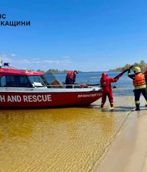 На Дніпрі на одному з островів ДСНС ліквідувала масштабну пожежу
