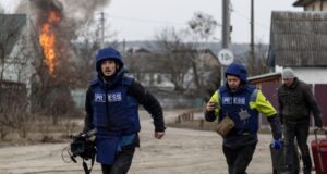 Російські суди заочно засуджують українських журналістів: Ірина Земляна та Олексій Гомон під загрозою Свобода-слова-в-тіні-війни:-як-Росія-переслідує-українських-журналістів