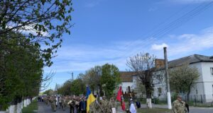 На Волині прощалися з загиблим воїном Олександром Каленюком На-Волині-прощалися-з-загиблим-воїном-Олександром-Каленюком