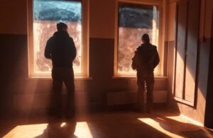 В Україні виходить фільм «Втомлені», що порушує тему ПТСР у ветеранів «Масштаб-усвідомив,-одягнувши-форму»-Юрій-Дунай-про-дебютний-фільм-«Втомлені»,-ПТСР-та-прірву-між-фронтом.