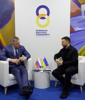 Фіцо підтримав євроінтеграцію України під час зустрічі з Зеленським