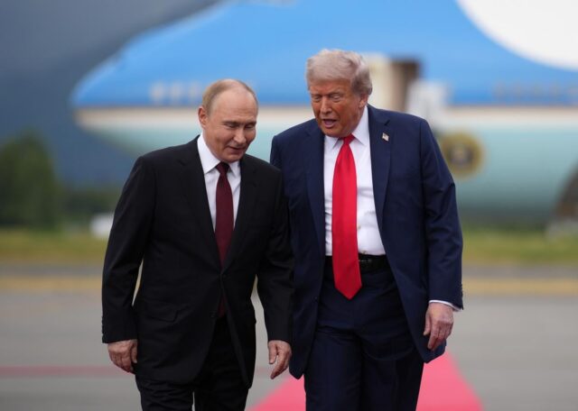 Трамп може піти на зближення з Росією, але далеко зайти не зможе, – історик Трамп-може-піти-на-зближення-з-Росією,-але-далеко-зайти-не-зможе,-–-історик