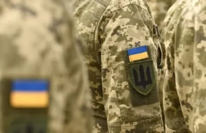 ЗСУ підтвердили факт побиття військового: розслідування триває У-ЗСУ-підтвердили-факт-побиття-військового-на-відео,-причетного-розшукують