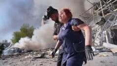 Обстріли Запоріжжя та Краматорська: щонайменше 17 загиблих 17-загиблих-від-удару-Росії-по-Запоріжжю-і-Краматорську