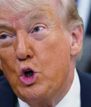 Невелика-ціна-за-порятунок-від-ядерної-зброї-–-Трамп-про-зростання-вартості-бензину
