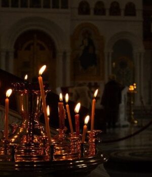 6 травня —-яке-церковне-свято,-чому-варто-походити-босоніж-по траві-з росою