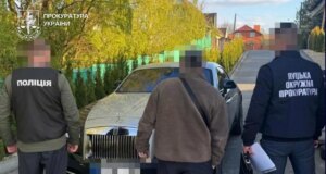 Підозрюваного в корупції чиновника Луцькради взяли під домашній арешт Підозрюваного-в-корупції-чиновника-Луцькради-взяли-під-домашній-арешт