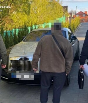 Підозрюваного-в-корупції-чиновника-Луцькради-взяли-під-домашній-арешт