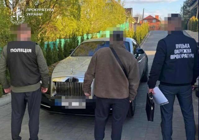 Підозрюваного в корупції чиновника Луцькради взяли під домашній арешт Підозрюваного-в-корупції-чиновника-Луцькради-взяли-під-домашній-арешт