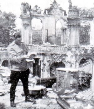 9-травня-і-«Сікстинська-Мадонна».-Як-киянин-у-1945-році-знайшов-уцілілі-картини-Дрезденської-галереї