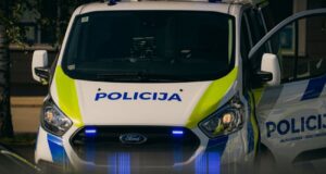 Безпілотники з Росії порушили повітряний простір Латвії: один з них впав у Резекне Дрони з РФ впали на території Латвії, один з них влучив в нафтовий резервуар (відео)