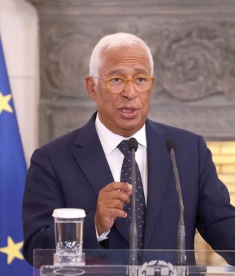ЄС розглядає можливість прямих переговорів з Кремлем для участі у мирному процесі в Україні ЄС готує власні переговори з Росією через розчарування діями Трампа, – FT