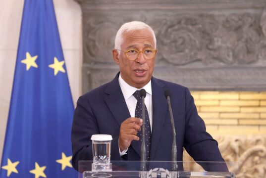 ЄС розглядає можливість прямих переговорів з Кремлем для участі у мирному процесі в Україні ЄС готує власні переговори з Росією через розчарування діями Трампа, – FT