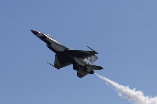 У США вирішили відновити списані літаки F-14 Tomcat з пустелі Арізони У-США-вирішили-відновити-списані-літаки-f-14-tomcat-з-пустелі-Арізони