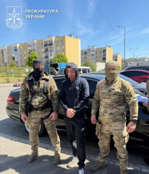 На-Кіровоградщині-викрили-групу,-яка-обікрала-офіс-агропідприємства-на-3,4-млн-грн