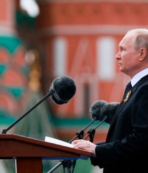 Чи буде Україна бити за межами параду в Москві: що каже джерело РБК-Україна
