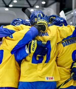 Збірна-України-з-хокею-повернулася-в-елітний-дивізіон-чемпіонату-світу