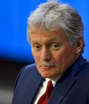 У Путіна образилися на дозвіл Зеленського провести парад 9 травня