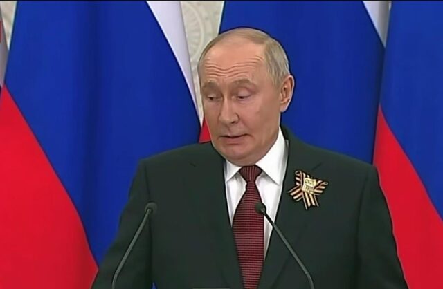 Путін відреагував на указ Зеленського щодо параду в Москві Путін-відреагував-на-указ-Зеленського-щодо-параду-в-Москві
