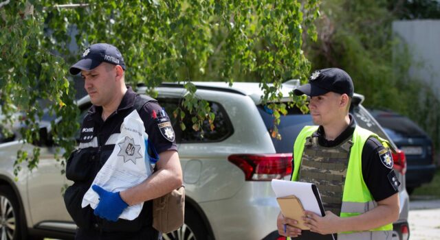 Стрілянина у Києві: поліція затримала чоловіка після конфлікту У Києві чоловік стріляв посеред вулиці: що відомо