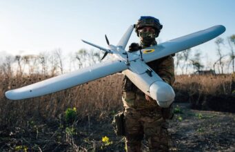 Естонія та Україна обговорюють співпрацю в контролі дронів на фоні загроз у Балтійському регіоні Україна запропонувала відправити своїх експертів до Балтії після інцидентів із дронами
