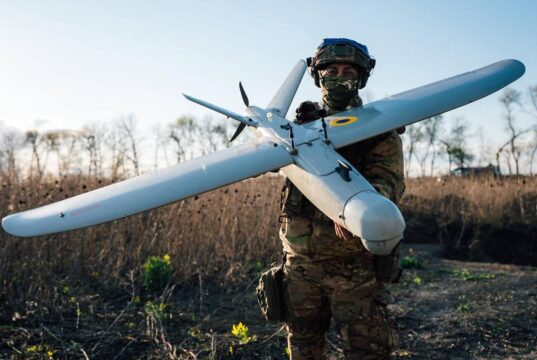 Естонія та Україна обговорюють співпрацю в контролі дронів на фоні загроз у Балтійському регіоні Україна запропонувала відправити своїх експертів до Балтії після інцидентів із дронами