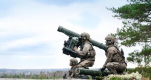 Навіть малий Mavic не сховається: компанія Saab випускає нову ракету-вбивцю дронів Навіть-малий-mavic-не-сховається:-компанія-saab-випускає-нову-ракету-вбивцю-дронів