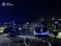 Поблизу Одеси внаслідок масштабної ДТП згоріли три автомобілі Поблизу Одеси внаслідок масштабної ДТП згоріли три автомобілі