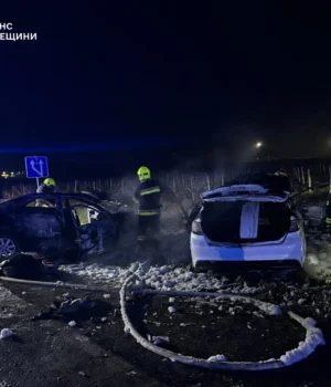 Поблизу Одеси внаслідок масштабної ДТП згоріли три автомобілі