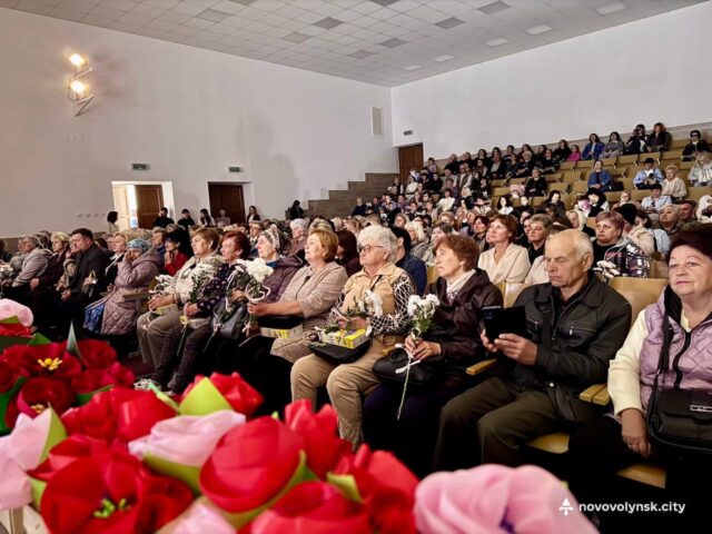 У Нововолинську вшанували матерів загиблих Захисників України Мам-загиблих-та-зниклих-безвісти-Захисників-у-Нововолинську-привітали-з-Днем-матері