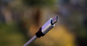Не всі USB-C однакові: як вибрати кабель для справжньої швидкої зарядки Не-всі-usb-c-однакові:-як-вибрати-кабель-для-справжньої-швидкої-зарядки