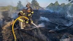 Російські дрони атакують Україну після короткочасного перемир’я: жертви та руйнування Після-“перемир’я”-нова-атака-дронів:-під-ударом-Київщина,-Харківщина,-Житомирщина,-Миколаївщина-та-Дніпро