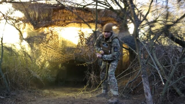 Проблеми з «гарячою лінією» Міноборони: військові та їхні родини стикаються з труднощами Як-працює-«гаряча-лінія»-Міноборони-1512:-терміни-розгляду-скарг,-контакти-та-реальні-відгуки