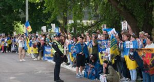 Затримка обміну полоненими: Україна звинувачує Росію у невиконанні домовленостей Обмін полоненими “1000 на 1000” затягується тільки через Росію, – Лубінець