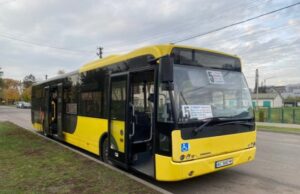 У Луцьку підвищили вартість проїзду у маршрутках до 24 гривень У-Луцьку-підвищили-вартість-проїзду-у-маршрутках-до-24-гривень