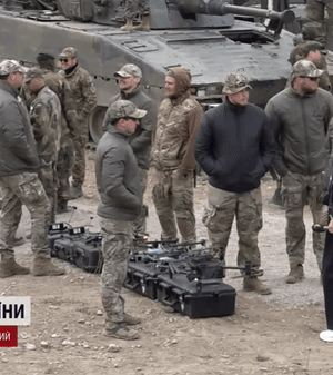 Українці-розгромили-НАТО-на-навчаннях-у-Швеції:-4-військових-“розбили”-колону-західної-техніки-(відео)