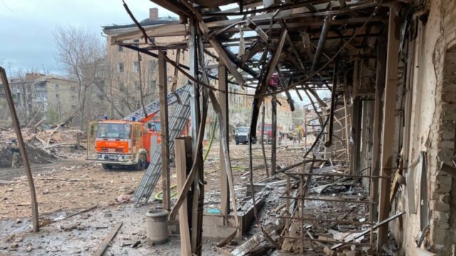 Російські війська продовжують просування до Слов’янська Армія-РФ-вирівнює-фронт-під-Слов’янськом:-загроза-зростає?