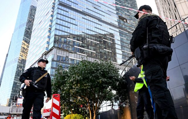 Москва заборонила публікацію інформації про атаки безпілотників У Москві заборонили публікувати наслідки “прильотів” і погрожують штрафами