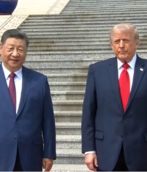 Трамп зустрівся із Сі Цзіньпіном у Китаї